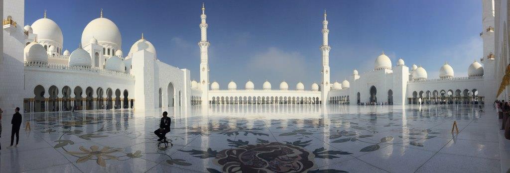 Grand Mosque in Abi Dhabi